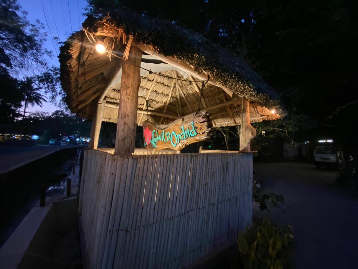 Wild Orchid Hotel Kala Pathar Beach Bagian luar foto