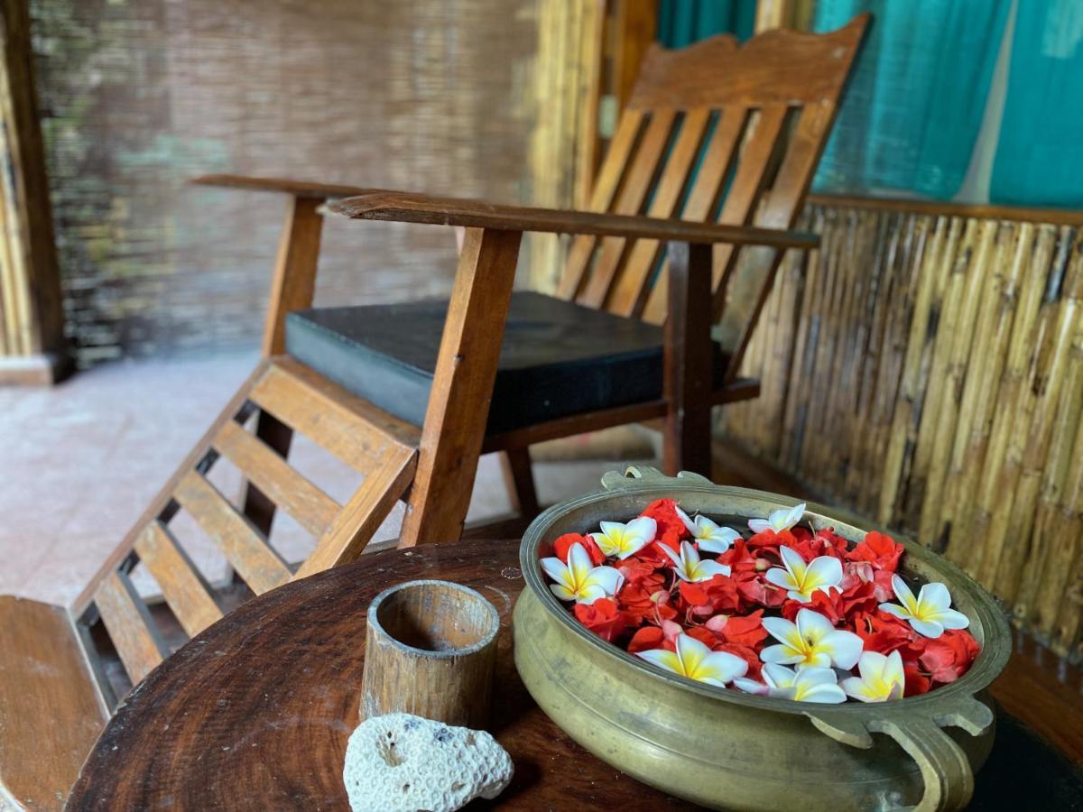 Wild Orchid Hotel Kala Pathar Beach Bagian luar foto