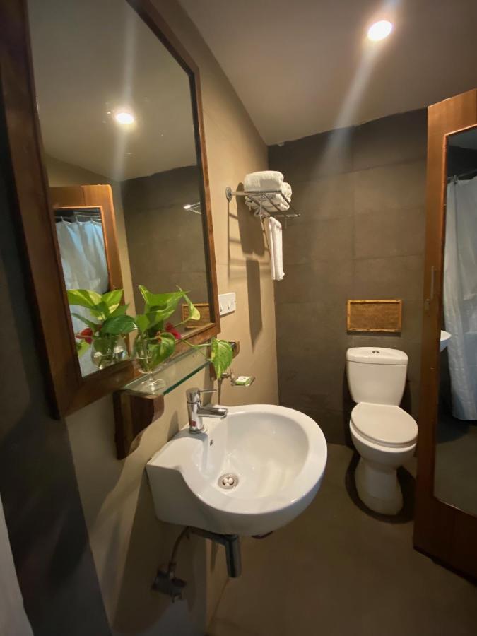 Wild Orchid Hotel Kala Pathar Beach Bagian luar foto